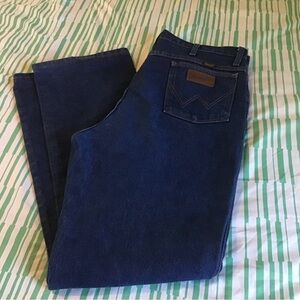 Men’s Wrangler Light Distress Darker Wash Denim Jeans 36 x 34